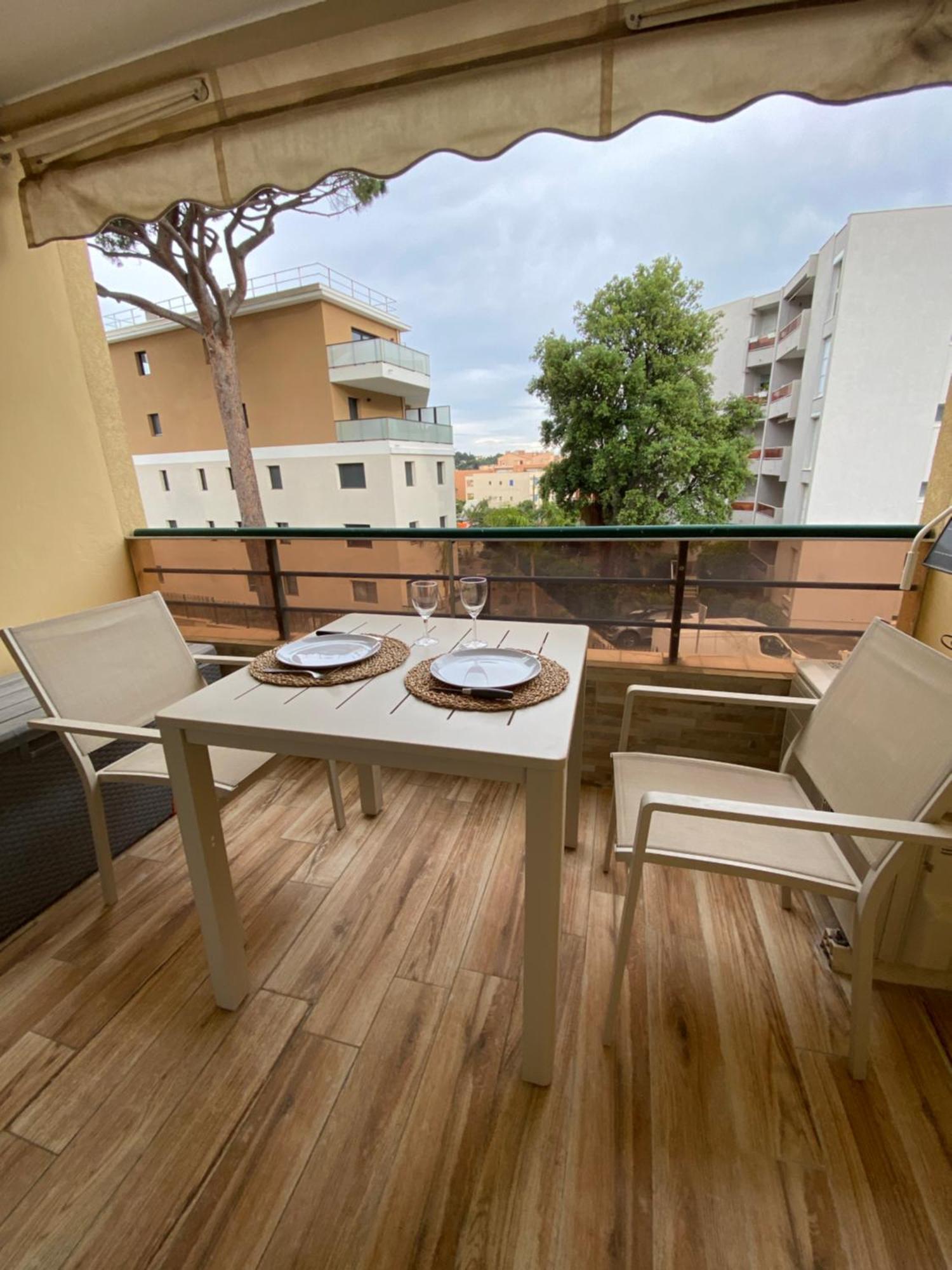 Studio 150 M De Plage Golfe De Saint-Tropez Cavalaire-sur-Mer Exterior photo